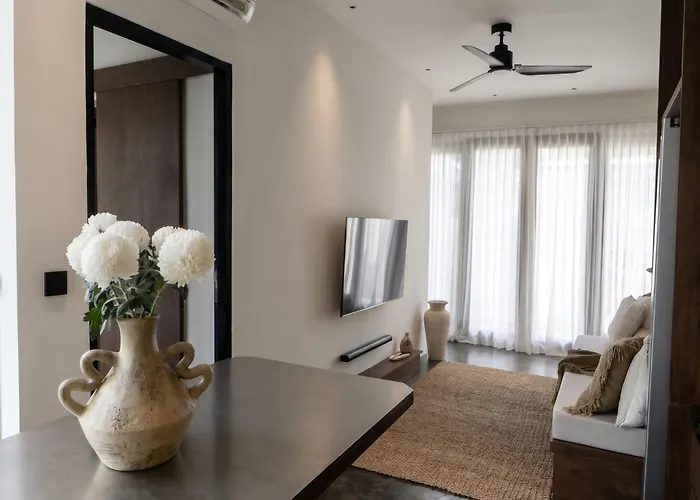 Balinese - Private Pool - 3br - Berawa *
